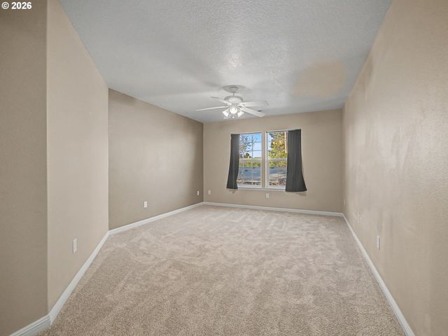 4647 Se 20TH Ter, Gresham, OR 97080