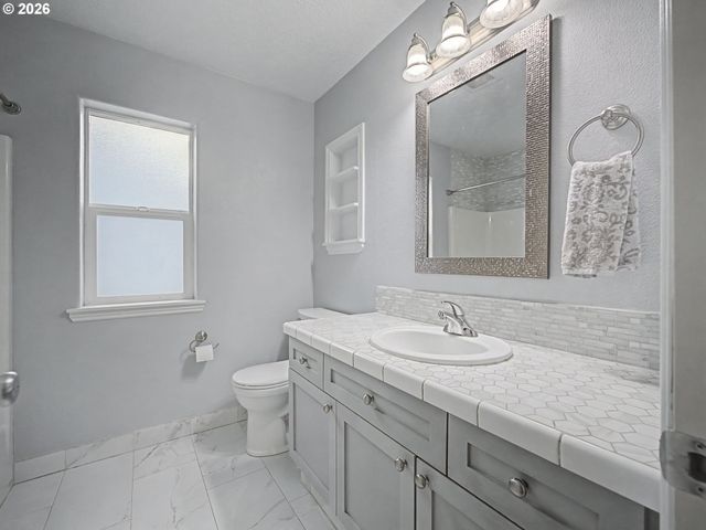 4647 Se 20TH Ter, Gresham, OR 97080