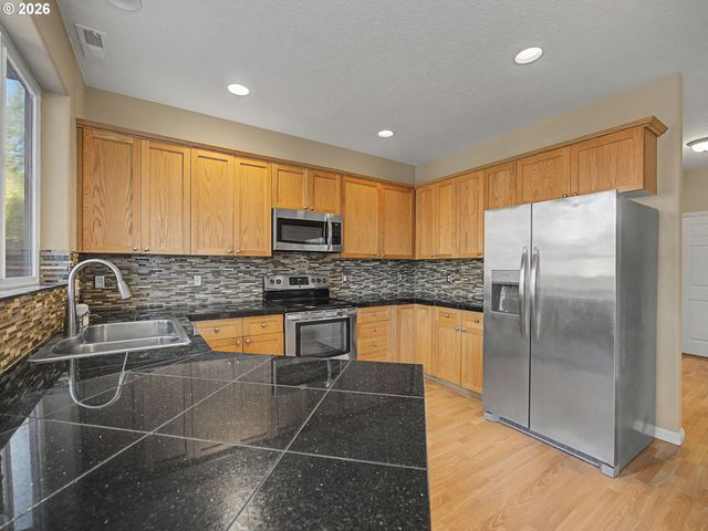 4647 Se 20TH Ter, Gresham, OR 97080