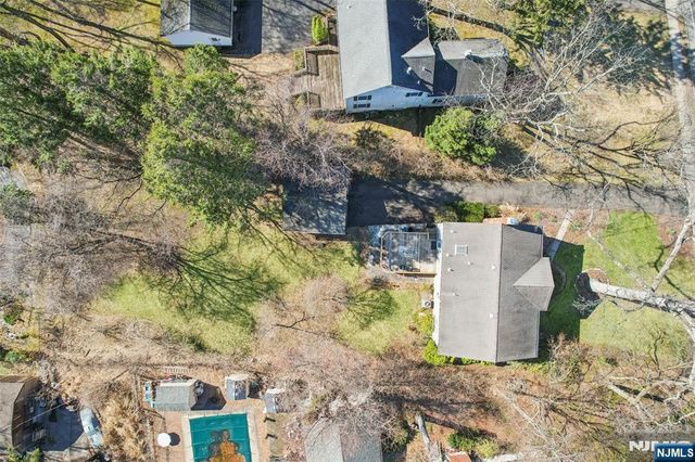 657 Lincoln Avenue, Glen Rock, NJ 07452