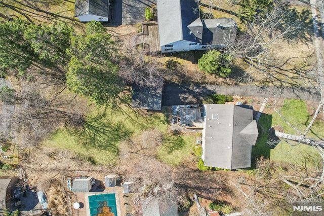 657 Lincoln Avenue, Glen Rock, NJ 07452