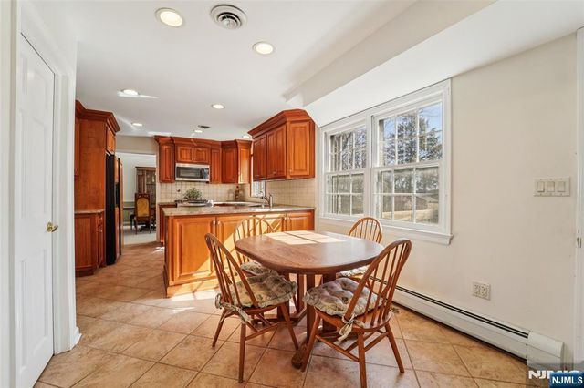 657 Lincoln Avenue, Glen Rock, NJ 07452