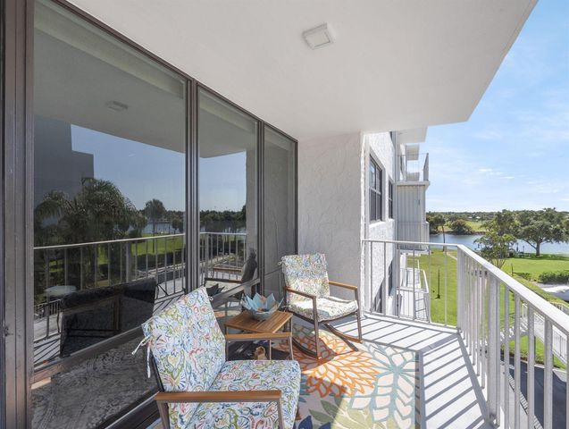 336 Golfview Road 406, North Palm Beach, FL 33408