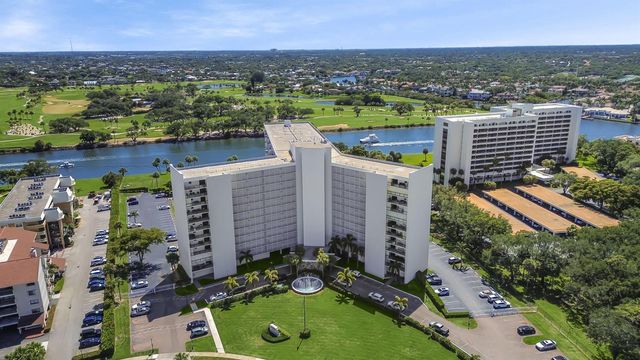 336 Golfview Road 406, North Palm Beach, FL 33408