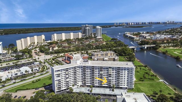 336 Golfview Road 406, North Palm Beach, FL 33408