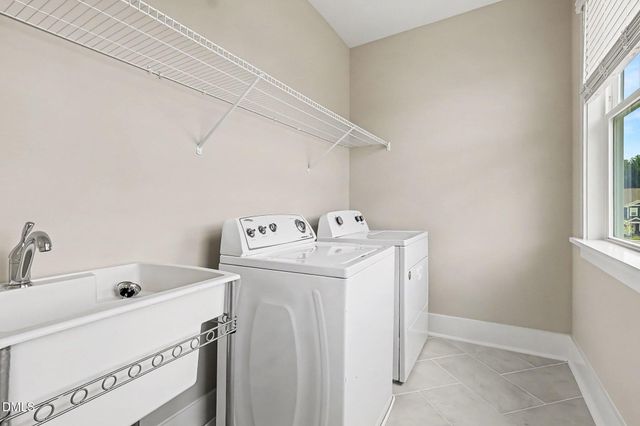 2719 Corydalis Way, Apex, NC 27502