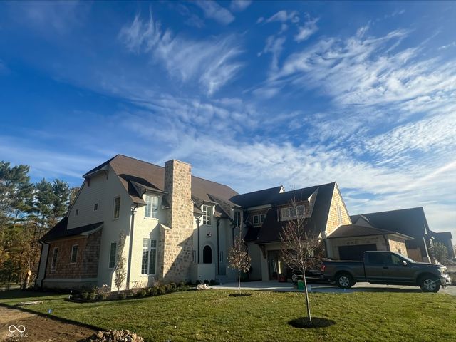 10840 Dartmoor Court, Zionsville, IN 46077