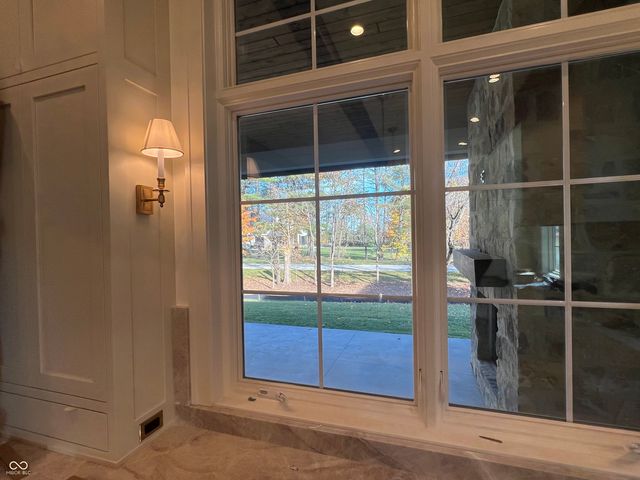 10840 Dartmoor Court, Zionsville, IN 46077