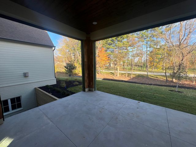 10840 Dartmoor Court, Zionsville, IN 46077