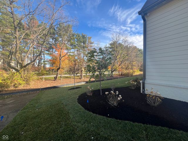 10840 Dartmoor Court, Zionsville, IN 46077