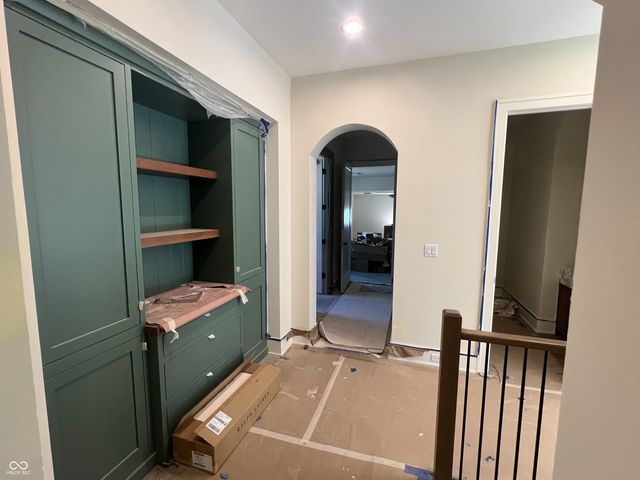 10840 Dartmoor Court, Zionsville, IN 46077