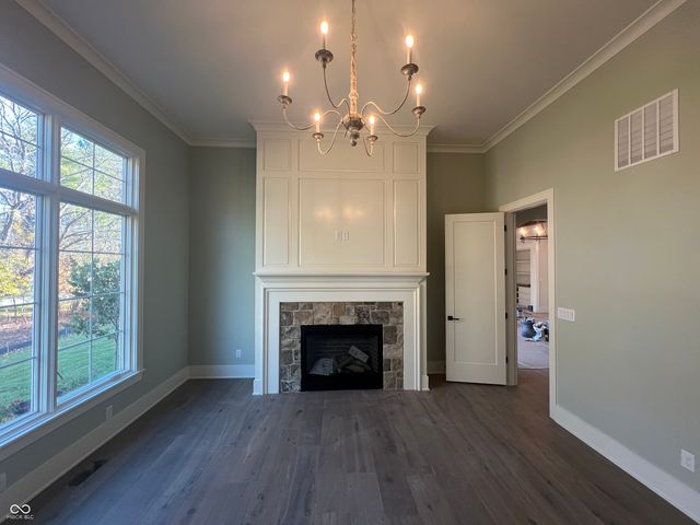 10840 Dartmoor Court, Zionsville, IN 46077