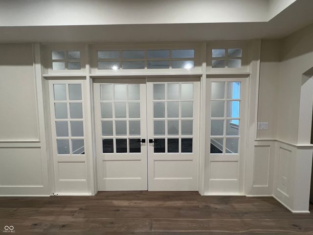 10840 Dartmoor Court, Zionsville, IN 46077