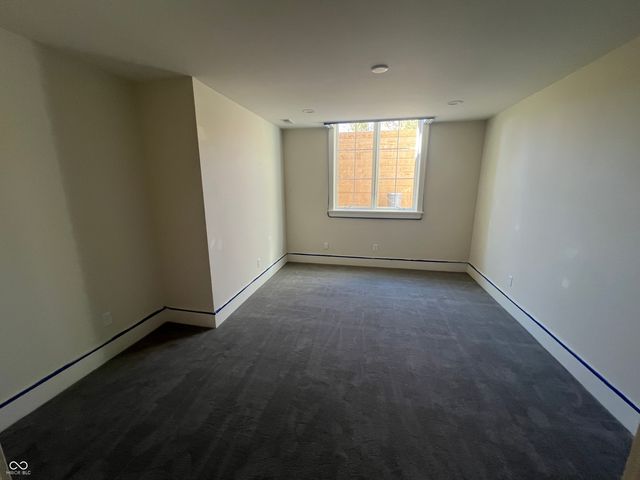 10840 Dartmoor Court, Zionsville, IN 46077