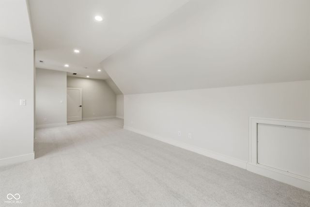 10840 Dartmoor Court, Zionsville, IN 46077