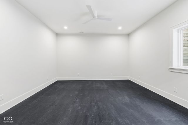 10840 Dartmoor Court, Zionsville, IN 46077