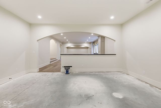 10840 Dartmoor Court, Zionsville, IN 46077