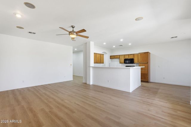 29810 N LITTLE LEAF Drive, San Tan Valley, AZ 85143
