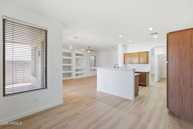 29810 N LITTLE LEAF Drive, San Tan Valley, AZ 85143