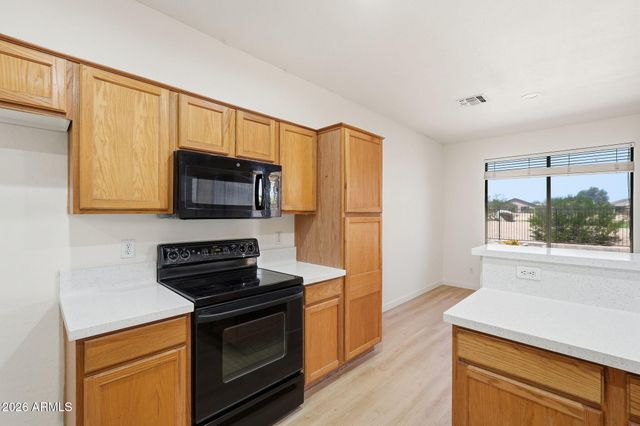 29810 N LITTLE LEAF Drive, San Tan Valley, AZ 85143