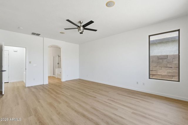 29810 N LITTLE LEAF Drive, San Tan Valley, AZ 85143