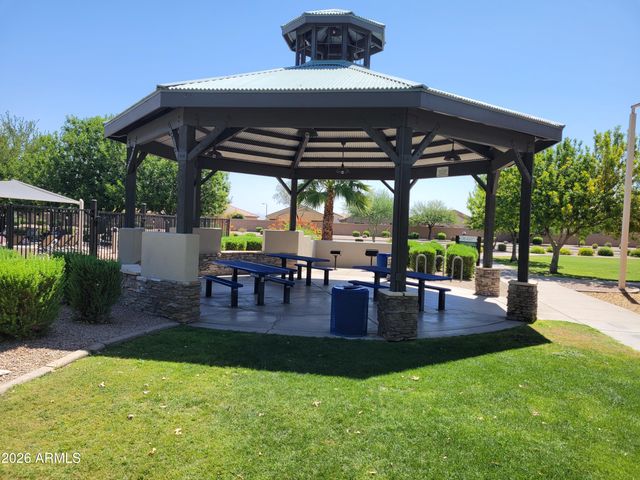 29810 N LITTLE LEAF Drive, San Tan Valley, AZ 85143