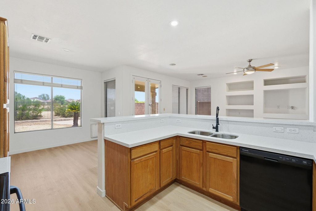 29810 N LITTLE LEAF Drive, San Tan Valley, AZ 85143 — photo 3