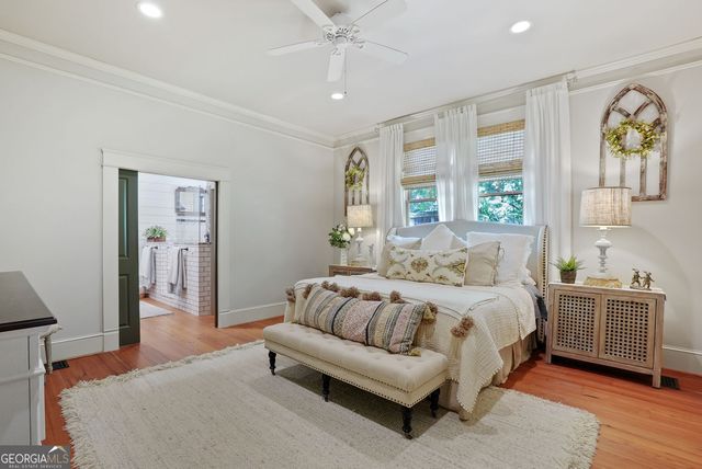 745 Washington Street, Clarkesville, GA 30523