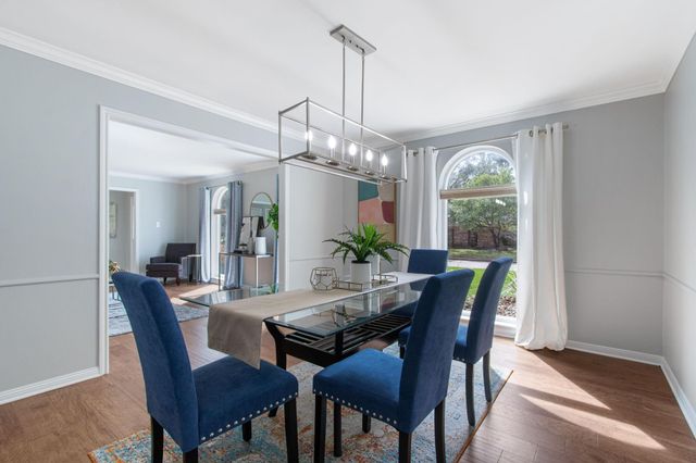 13710 Balmore Circle, Houston, TX 77069