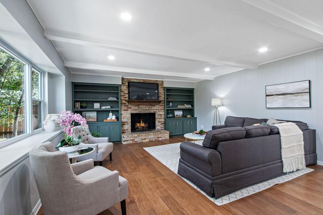 13710 Balmore Circle, Houston, TX 77069