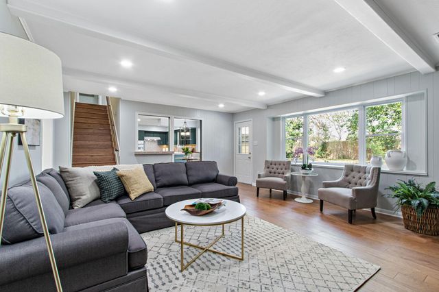 13710 Balmore Circle, Houston, TX 77069