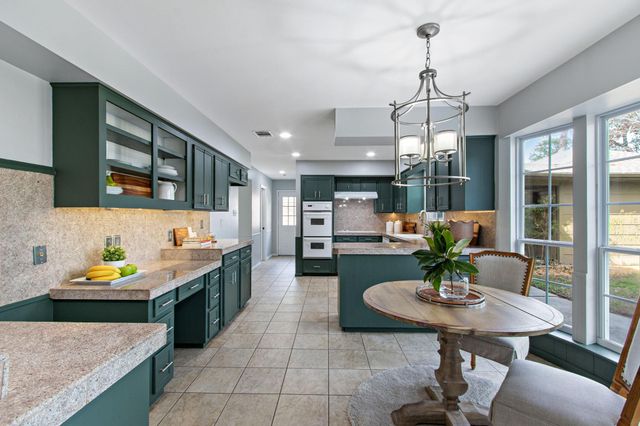 13710 Balmore Circle, Houston, TX 77069