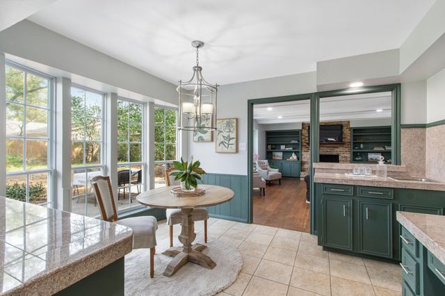 13710 Balmore Circle, Houston, TX 77069