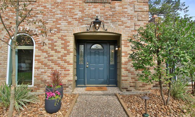 13710 Balmore Circle, Houston, TX 77069