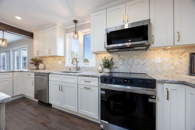 287 North Road, Deerfield, NH 03037