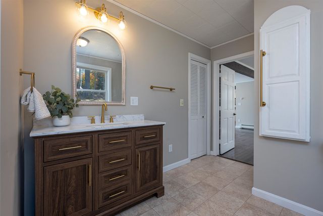 287 North Road, Deerfield, NH 03037