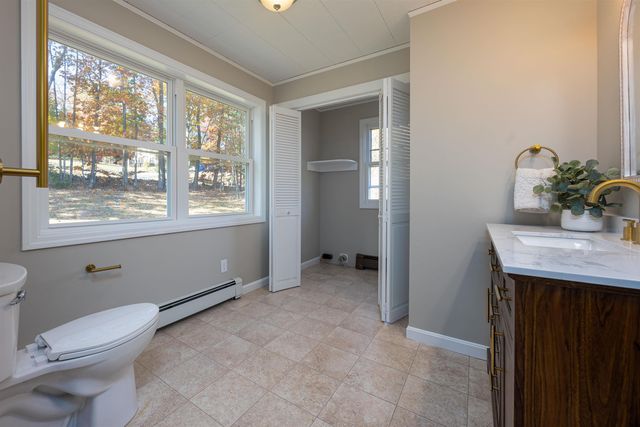 287 North Road, Deerfield, NH 03037