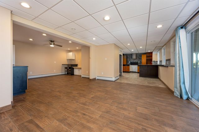 287 North Road, Deerfield, NH 03037