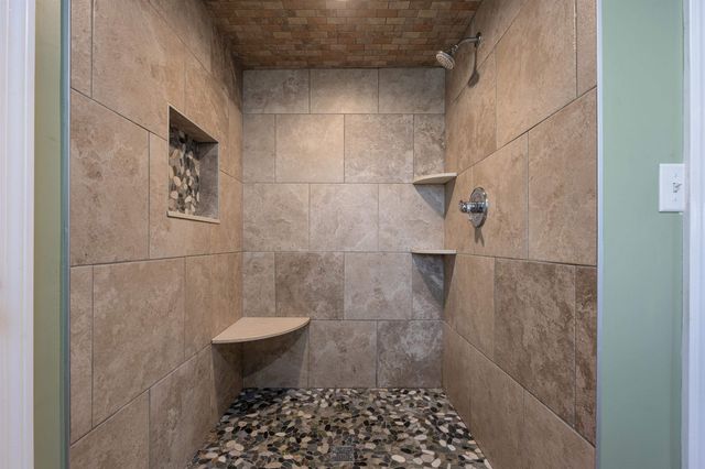 287 North Road, Deerfield, NH 03037