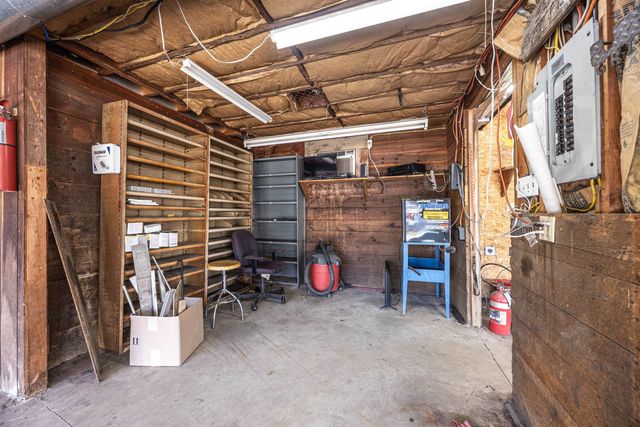 287 North Road, Deerfield, NH 03037