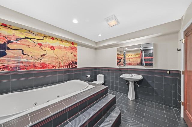 6909 N Belmont LANE, Fox Point, WI 53217