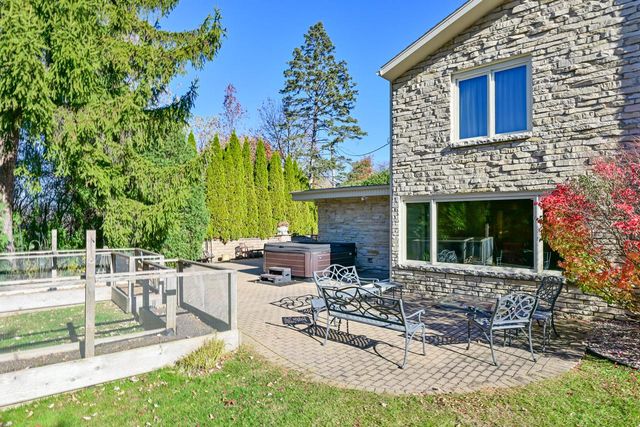 6909 N Belmont LANE, Fox Point, WI 53217