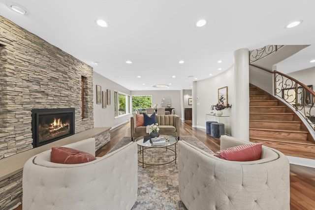 6909 N Belmont LANE, Fox Point, WI 53217