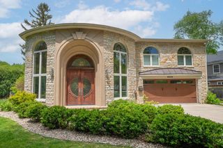 6909 N Belmont LANE, Fox Point, WI 53217