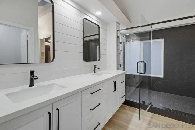 9864 Saskatchewan Ave, San Diego, CA 92129