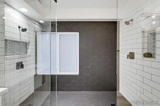 9864 Saskatchewan Ave, San Diego, CA 92129