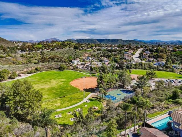 9864 Saskatchewan Ave, San Diego, CA 92129