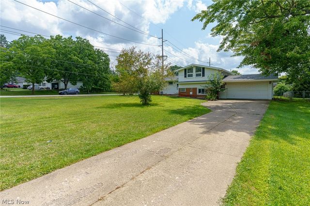 9081 Royalton Road, North Royalton, OH 44133