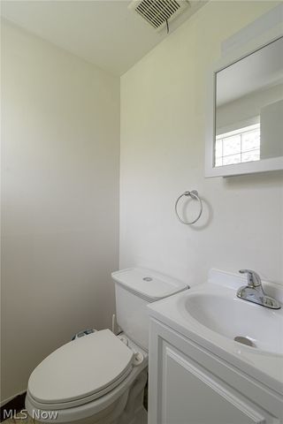 9081 Royalton Road, North Royalton, OH 44133