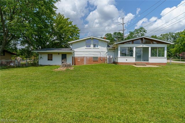 9081 Royalton Road, North Royalton, OH 44133